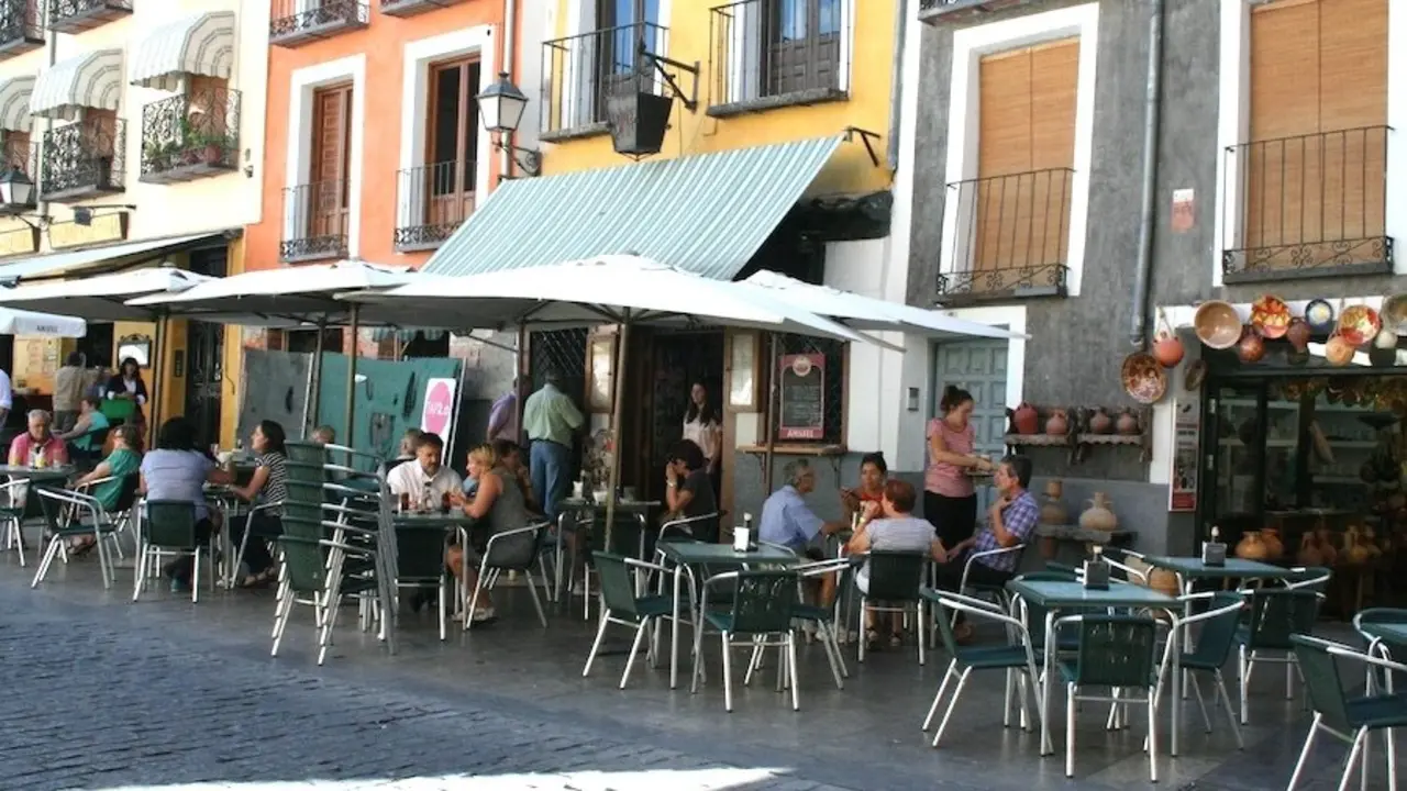 Lanzan una consulta pública en Cuenca para modificar la ordenanza de terrazas