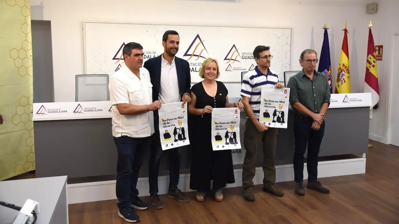 El actor Leo Harlem recibirá en Peñalver el Premio 'Su Peso en Miel de la Alcarria'