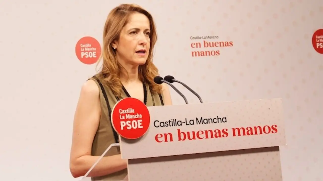 La eurodiputada y vicesecretaria general del&nbsp;PSOE&nbsp;de Castilla-La Mancha, Cristina Maestre, durante la rueda de prensa que ha ofrecido en la sede de los socialistas en Toledo
