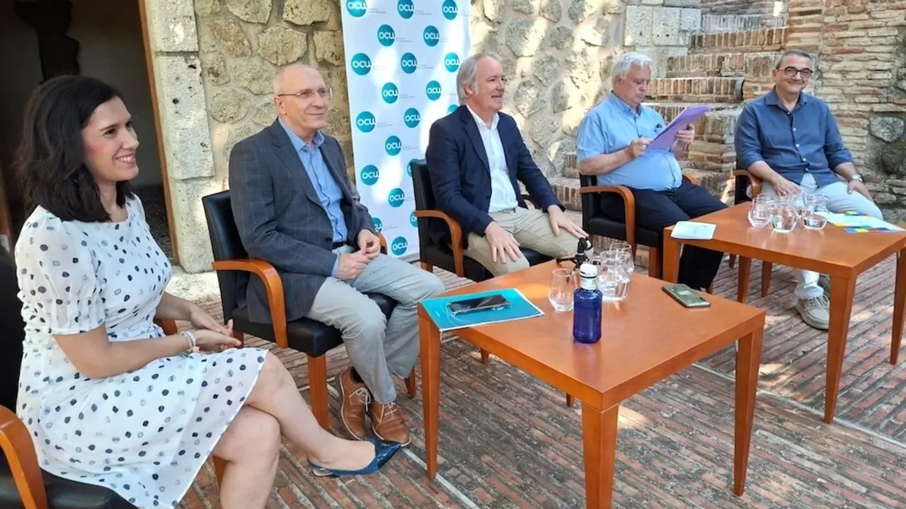 El comisionado del Reto Demográfico, Jesús Alique, ha participado en el encuentro sobre personas consumidoras en situación de vulnerabilidad organizado por la OCU en Toledo