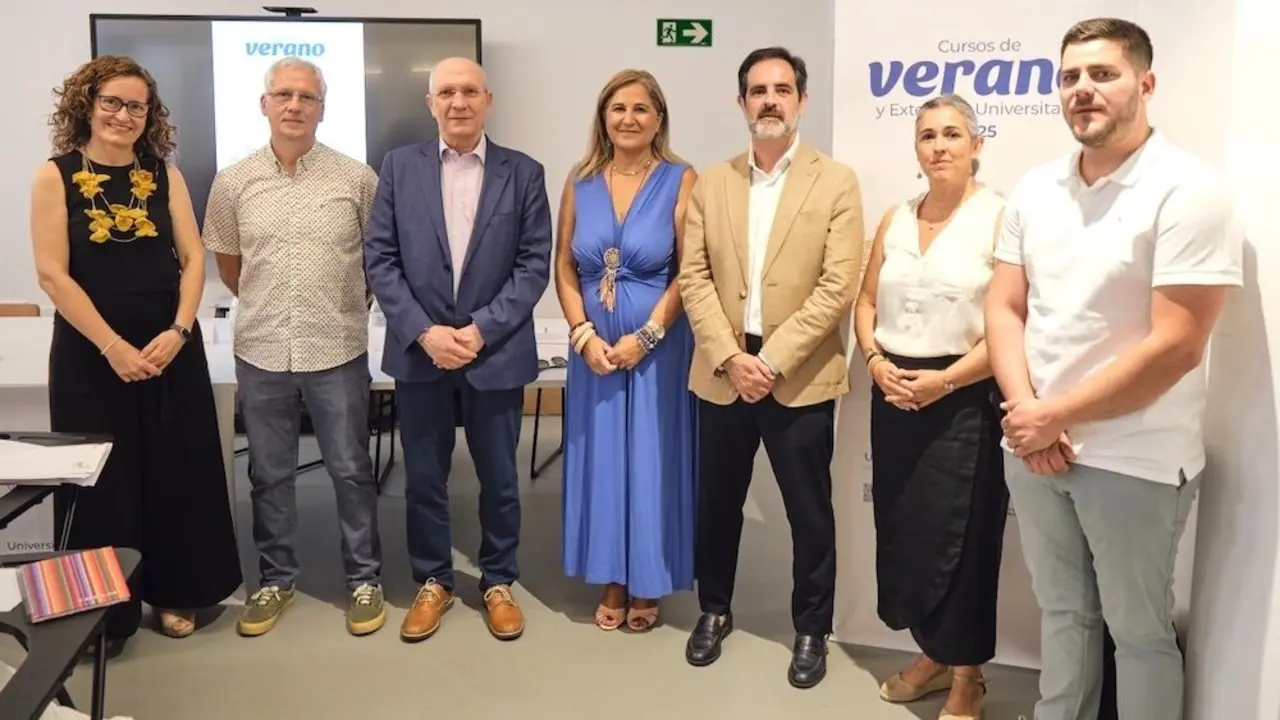 El comisionado del Reto Demográfico de Castilla-La Mancha, Jesús Alique, ha participado en el curso de verano de la UCLM ‘¿Qué estás trajinando? Emprendimiento de mujeres en nuestros pueblos’