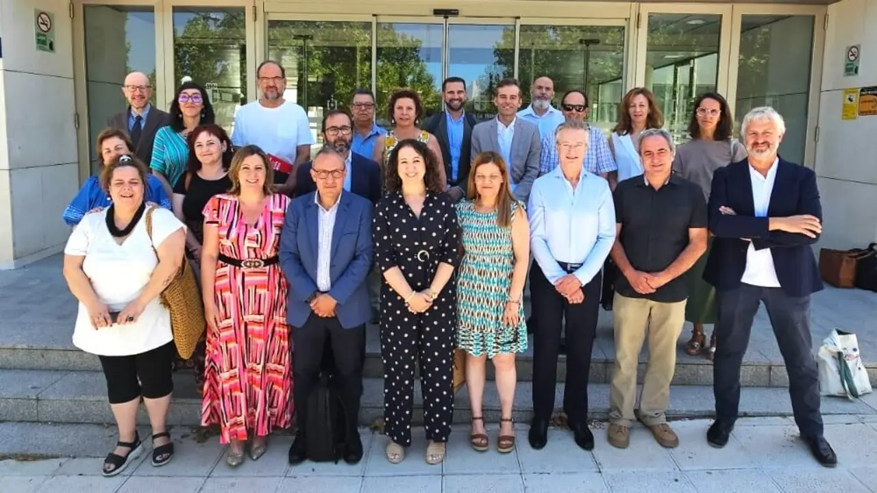 La consejera de Economía, Empresas y Empleo, Patricia Franco, ha presidido, en la Escuela de Administración Regional de Toledo, la reunión del Consejo de Economía Social de Castilla-La Mancha