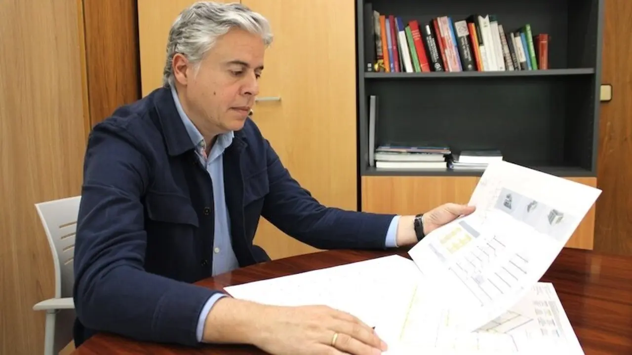 El concejal de Urbanismo del Ayuntamiento de Albacete, Julián Garijo, ha informado sobre la adquisición de viviendas para alquiler social