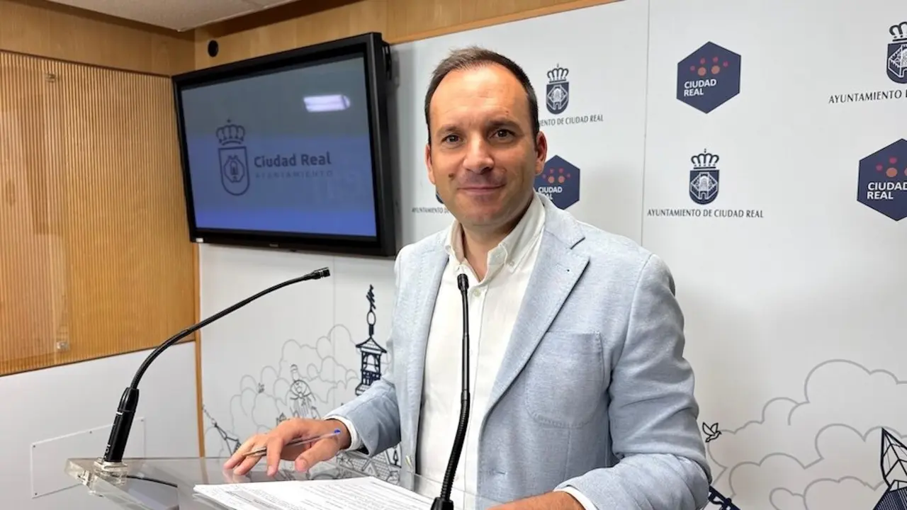El portavoz del equipo de Gobierno del Ayuntamiento de Ciudad Real, Guillermo Arroyo, ha informado en rueda de prensa de los asuntos de la Junta de Gobierno Local
