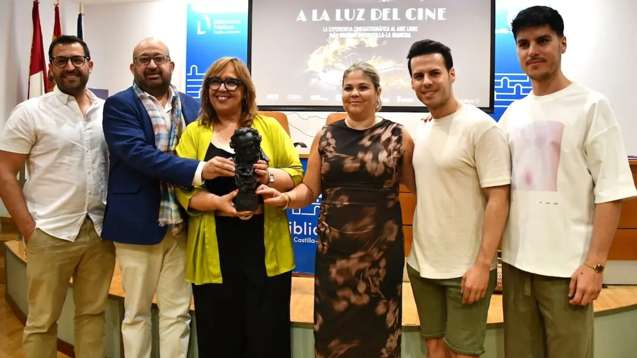 'A la luz del cine' vuelve por segundo año a Consuegra y se estrena en Guadamur