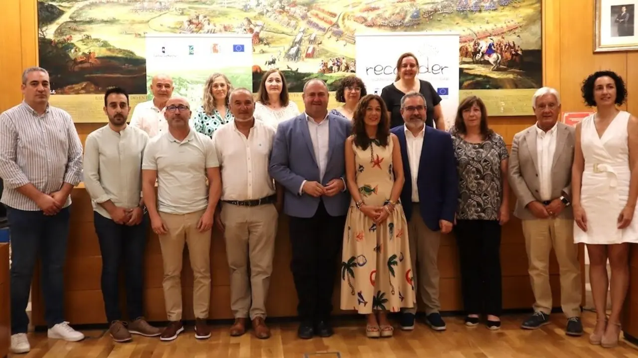 Diez grupos de desarrollo rural impulsan 'Ponte en su lugar', contra la violencia machista