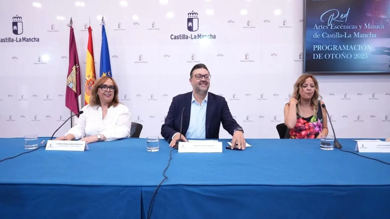 El consejero de Educación, Cultura y Deportes, Amador Pastor, ha presentado la programación de la Red de Artes Escénicas y Musicales para otoño