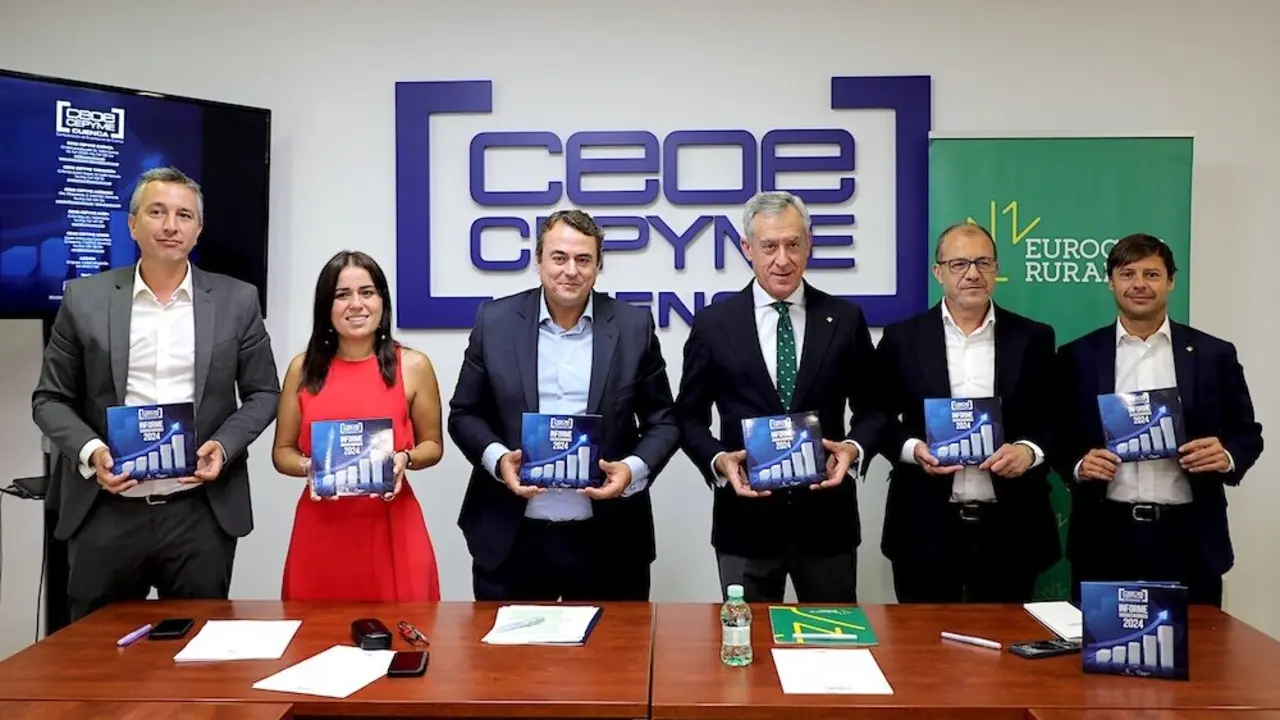 Eurocaja Rural refuerza su compromiso con el tejido empresarial patrocinando el 'Informe Socioeconómico 2024' de CEOE-Cepyme Cuenca