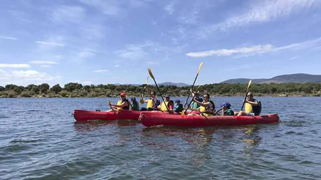 Muere un deportista rescatado inconsciente del río tras volcar con su piragua