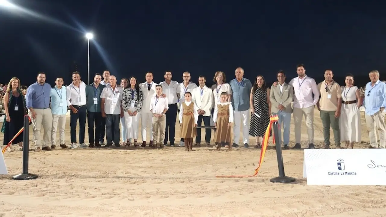 El vicepresidente segundo del Gobierno de Castilla- La Mancha, José Manuel Caballero, asiste a la II Exhibición Ecuestre de Torrenueva que tiene lugar en el Club Hípico 'Nuestra Señora de la Cabeza' de la localidad