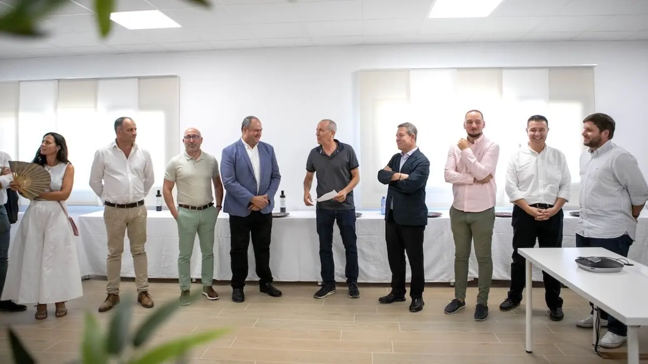 El presidente de Castilla-La Mancha, Emiliano García-Page, ha inaugurado la ampliación de las nuevas instalaciones de la empresa El Cantero de Letur