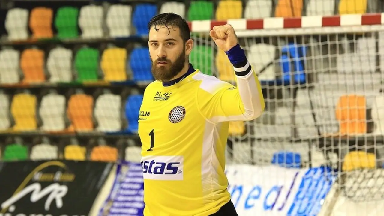 El Caserío ficha al portero griego Konstantinos Kotanidis, procedecente de Olimpiacos - Fotografía: Lanza/Clara Manzano