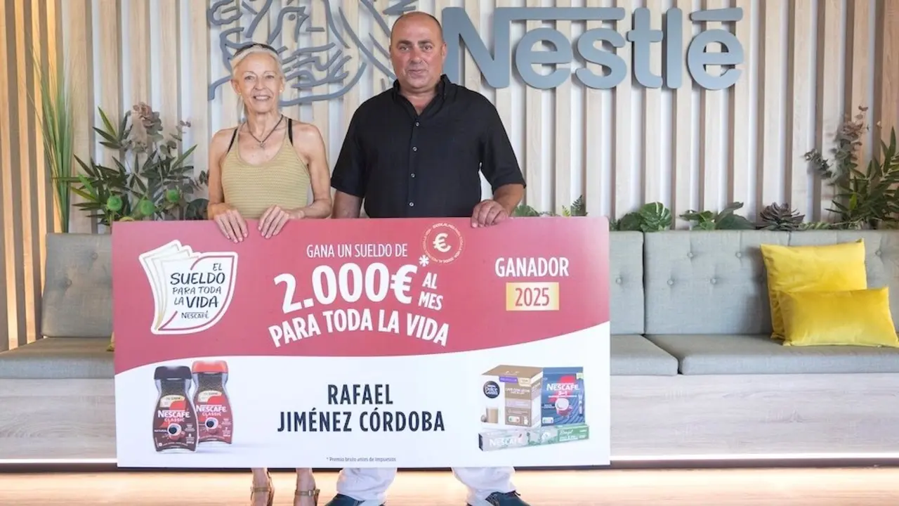 El “Sueldo para toda la vida” 2025 de Nescafé viaja por primera vez a Cuenca
