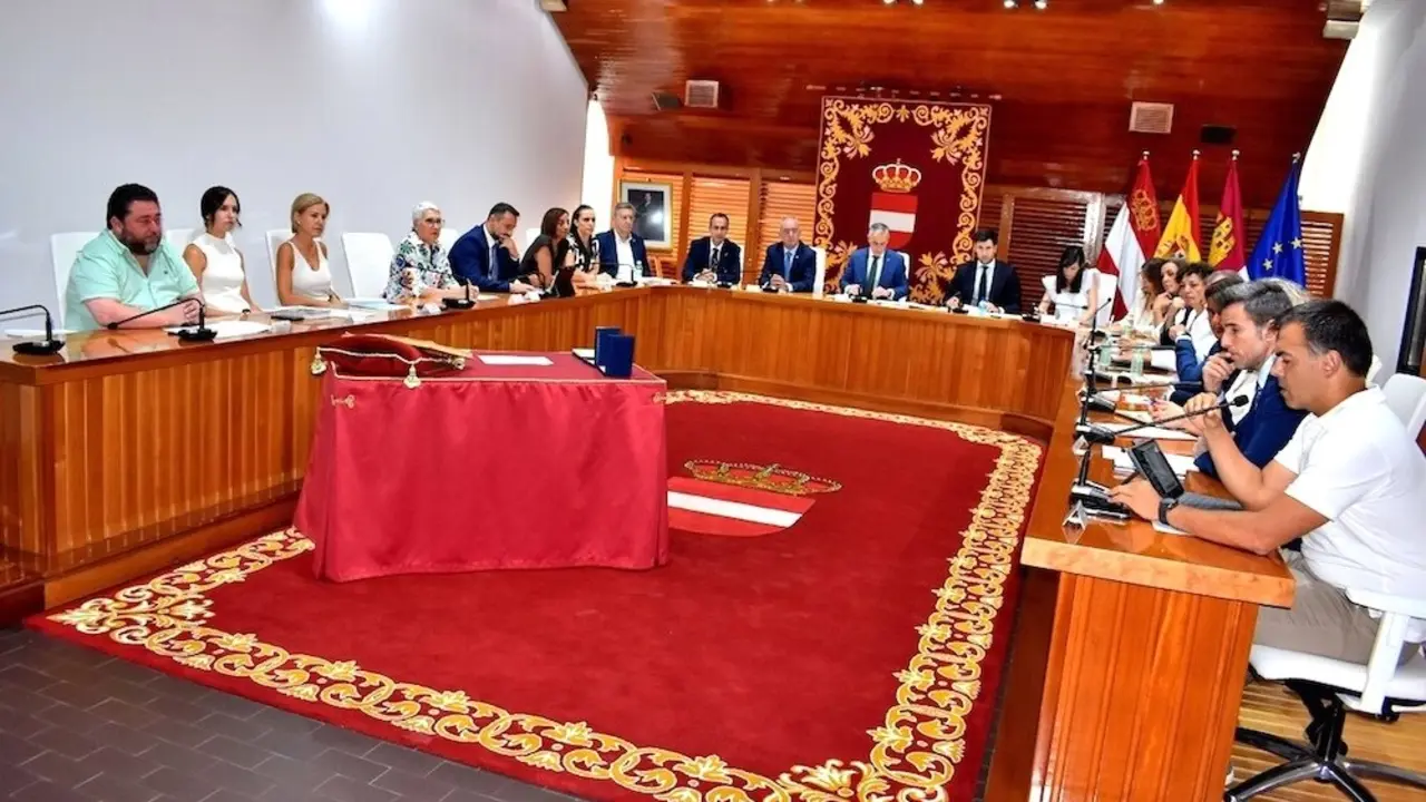 En la imagen un instante del Pleno del Ayuntamiento de Puertollano (Ciudad Real)