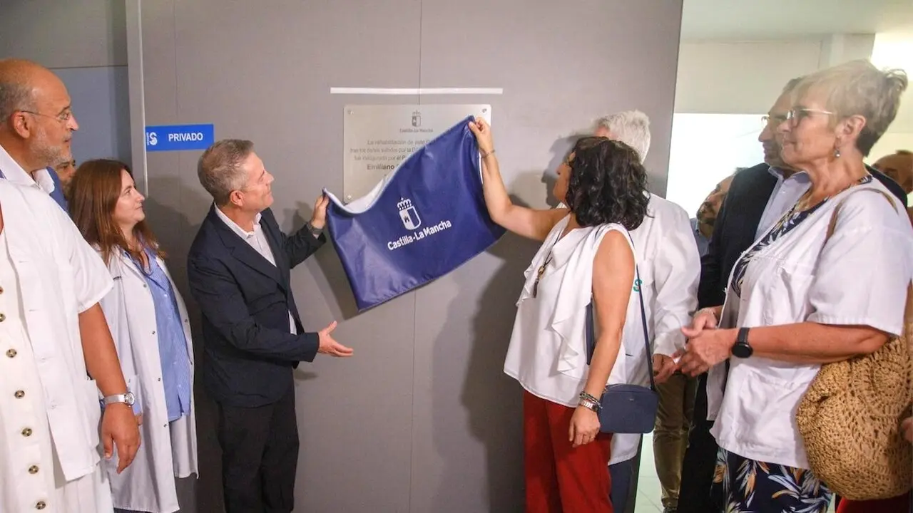El presidente de Castilla-La Mancha, Emiliano García-Page, ha inaugurado la reforma del Centro de Salud de Mira (Cuenca)