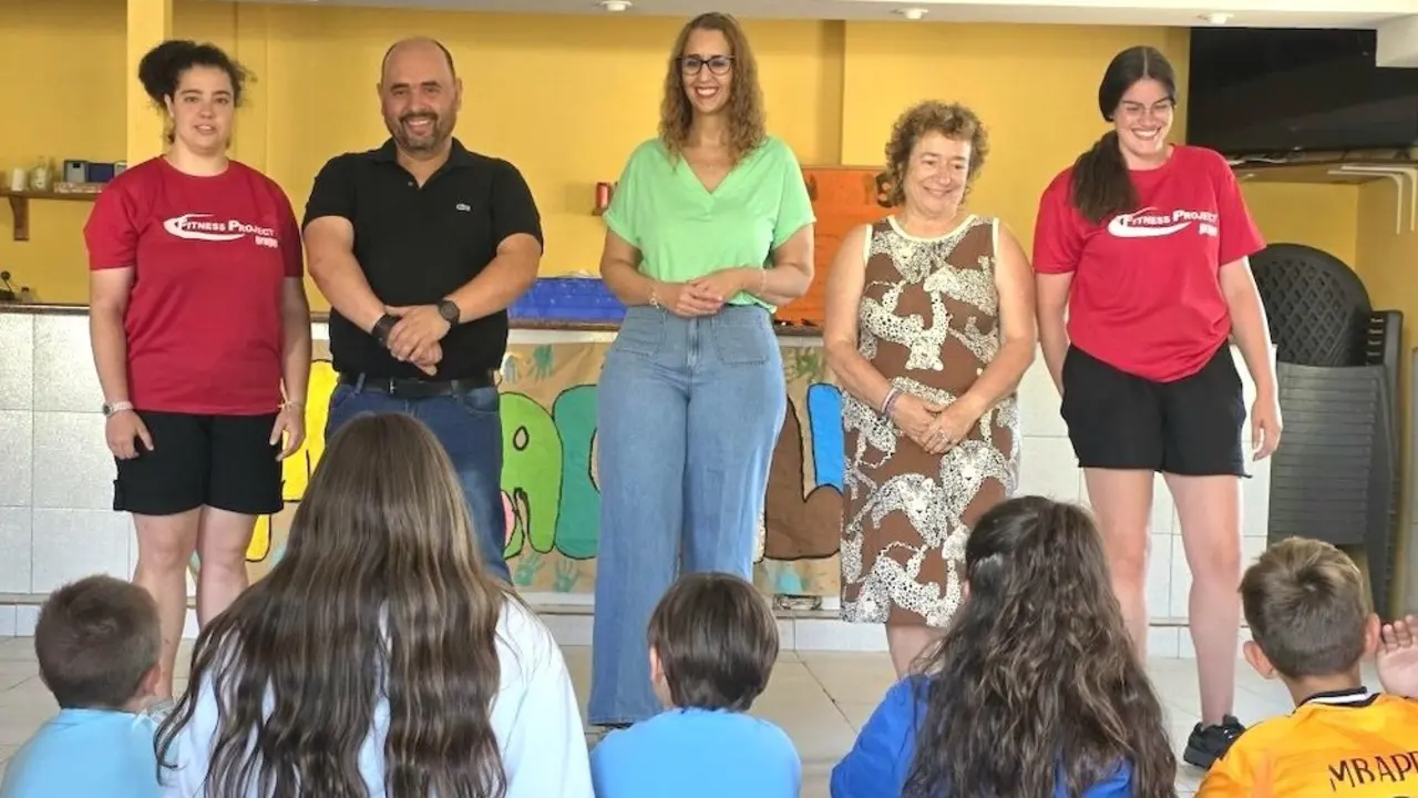 La consejera de Igualdad, Sara Simón, ha visitado las actividades del Plan Corresponsables en Malaguilla (Guadalajara)