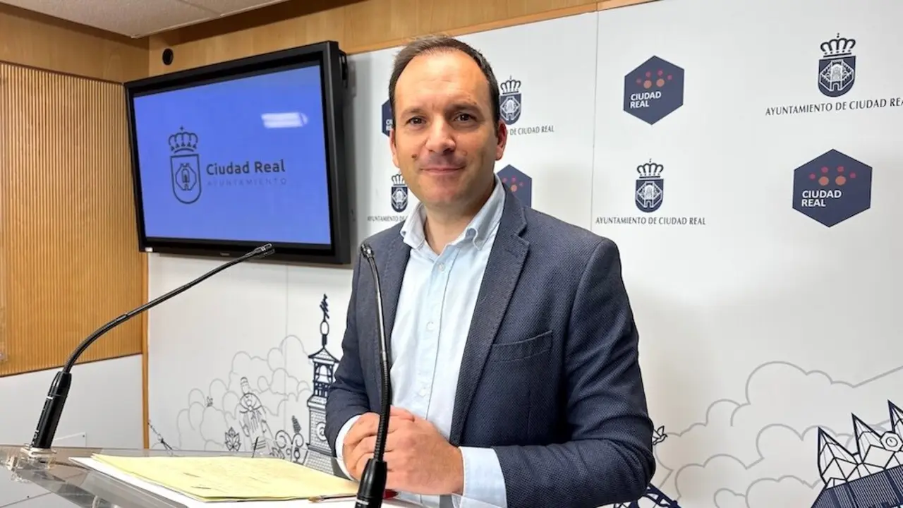 El portavoz del equipo de Gobierno del Ayuntamiento de Ciudad Real, Guillermo Arroyo, ha informado de los asuntos de la Junta de Gobierno Local