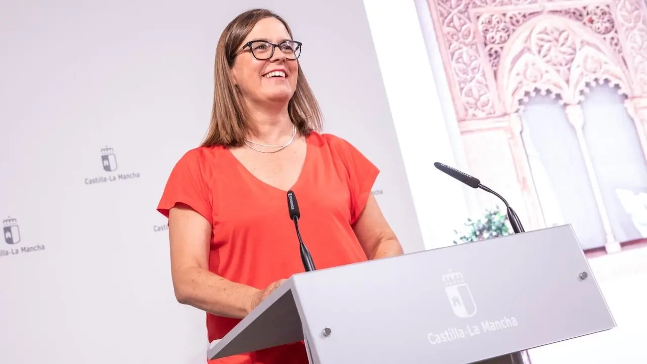 La consejera portavoz del Gobierno de Castilla-La Mancha, Esther Padilla, ha informado en rueda de prensa de los asuntos del Consejo de Gobierno