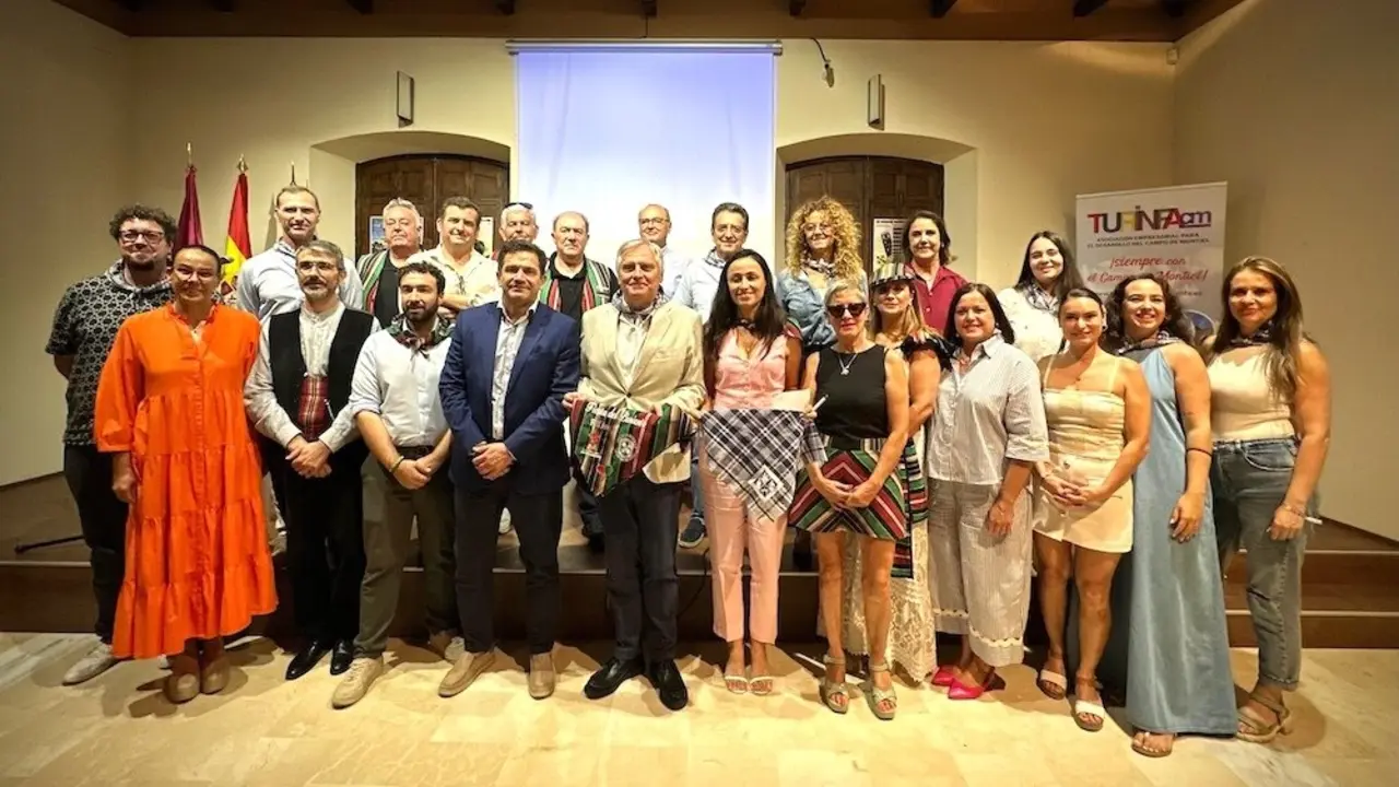 La Pandorga de Ciudad Real y la Fiesta del Pimiento de Infantes se hermanan para impulsar las tradiciones manchegas