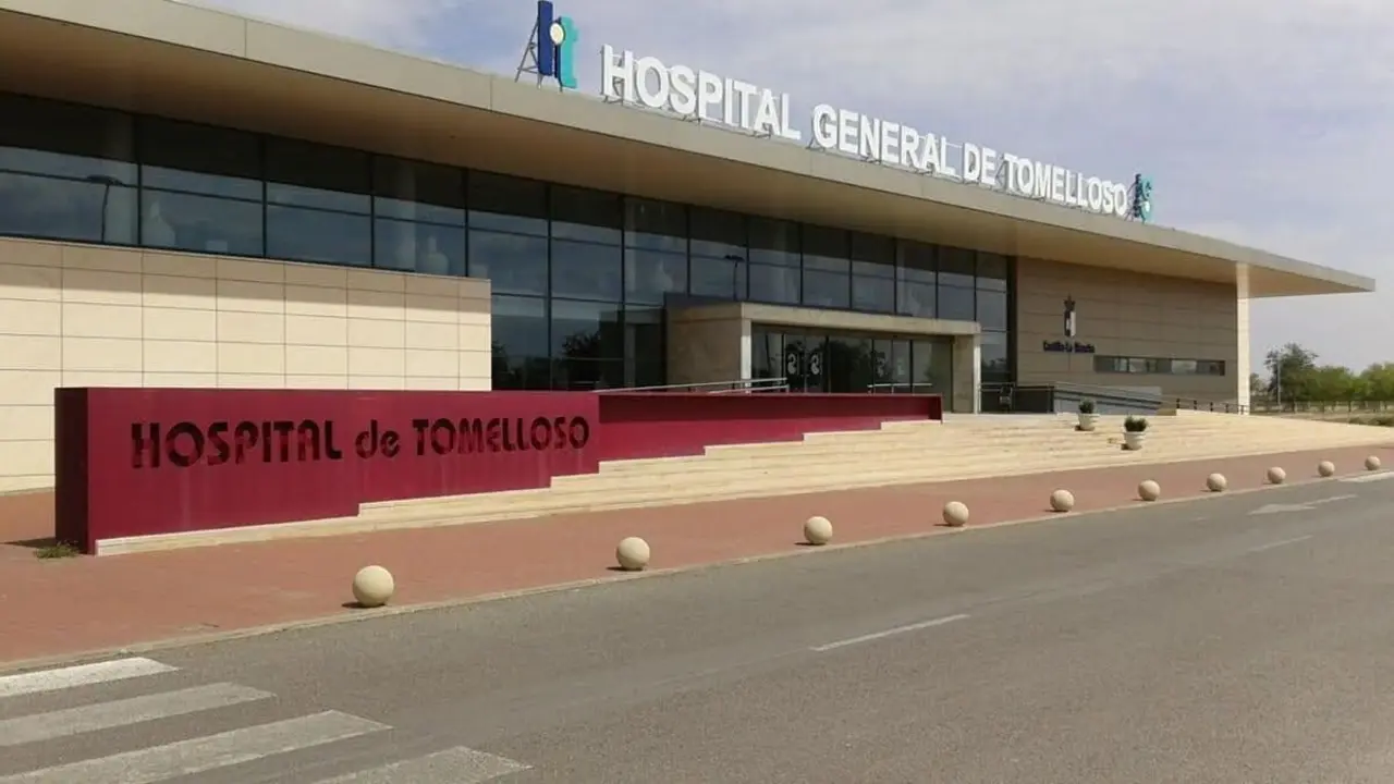 En la imagen de archivo el Hospital General de Tomelloso al que ha sido trasladado el trabajador herido, Hospital de Tomelloso