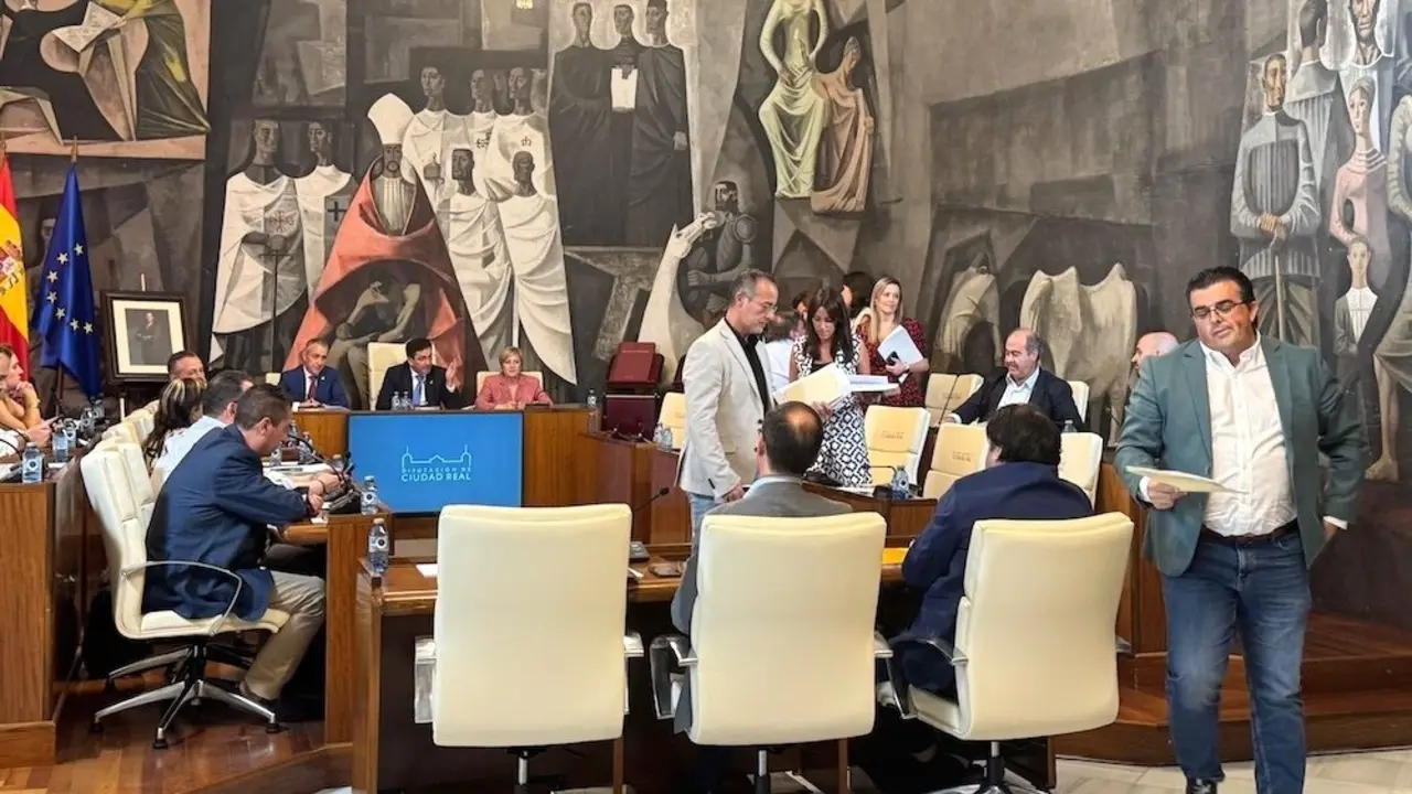 El PSOE abandona el Pleno de la Diputación de Ciudad Real denunciando "insultos"