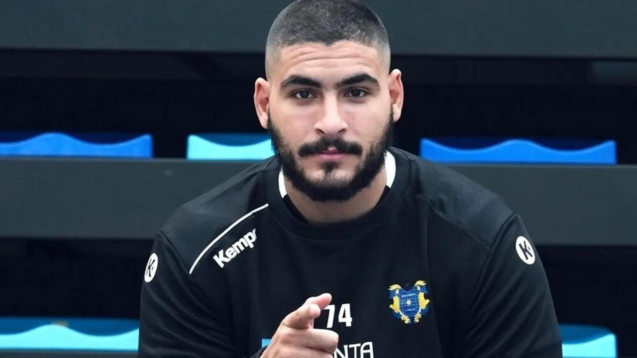 El pivote internacional egipcio Omar Sherif llega cedido al Balonmano Caserío