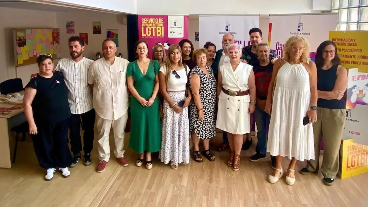 La Junta inaugura en Guadalajara la oficina de Atención Integral a personas LGTBI