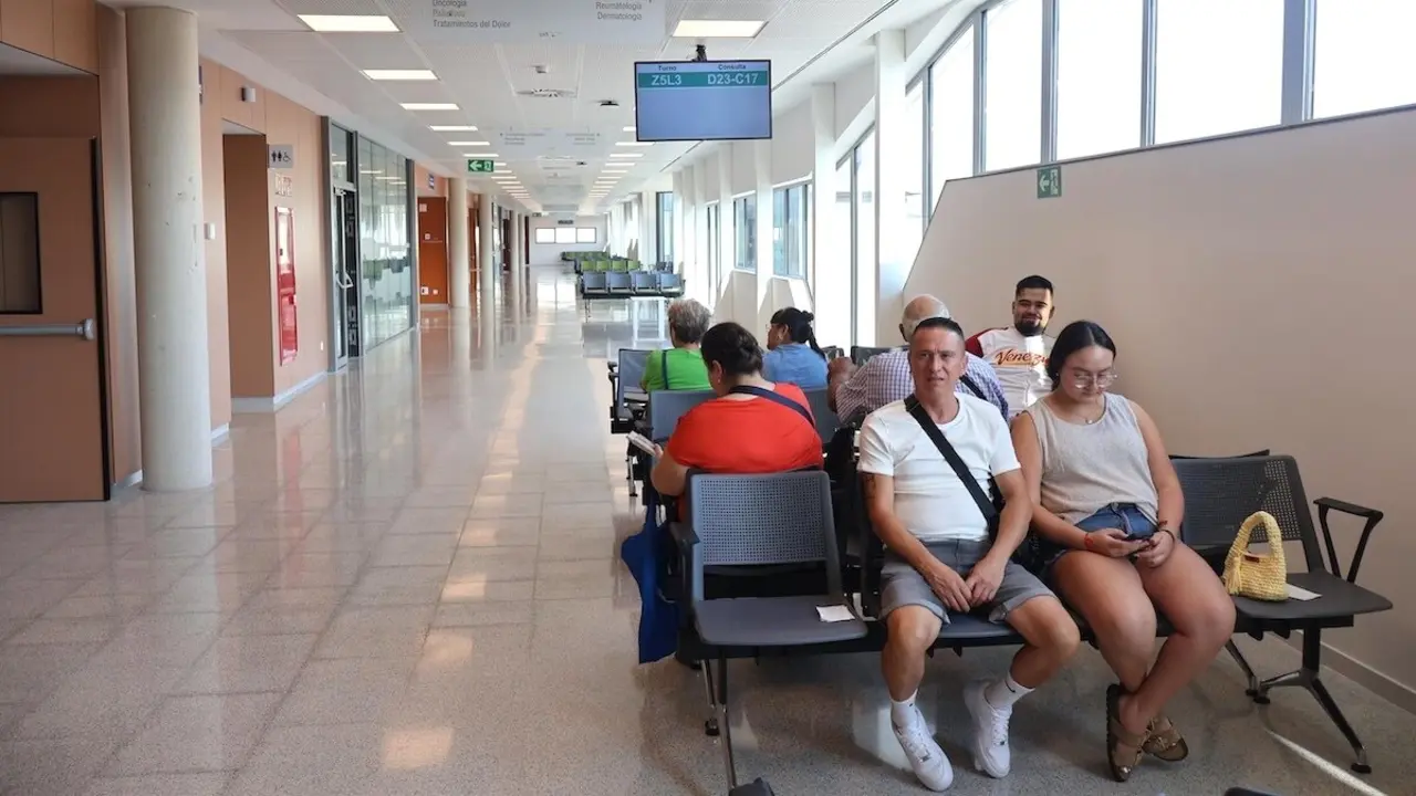Medicina Interna y Reumatología empiezan a pasar consulta en el Hospital de Cuenca