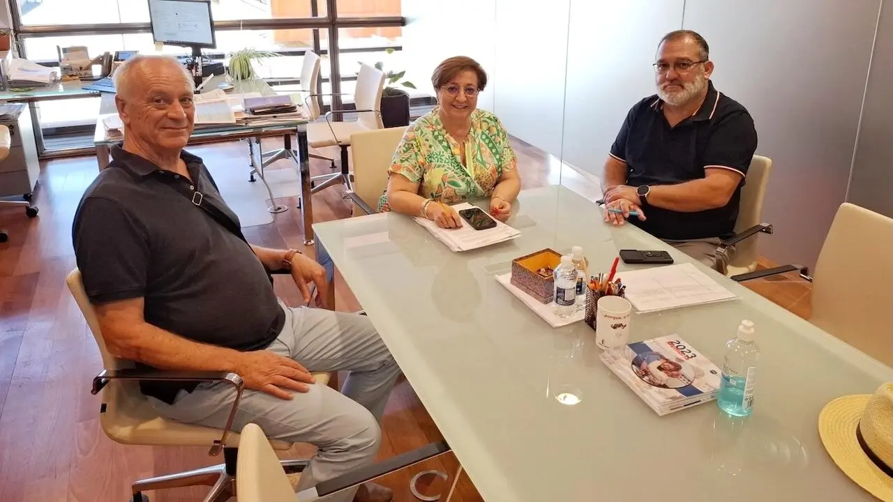 Castilla-La Mancha reforma el decreto para adaptar el carné de familia numerosa, familias numerosas