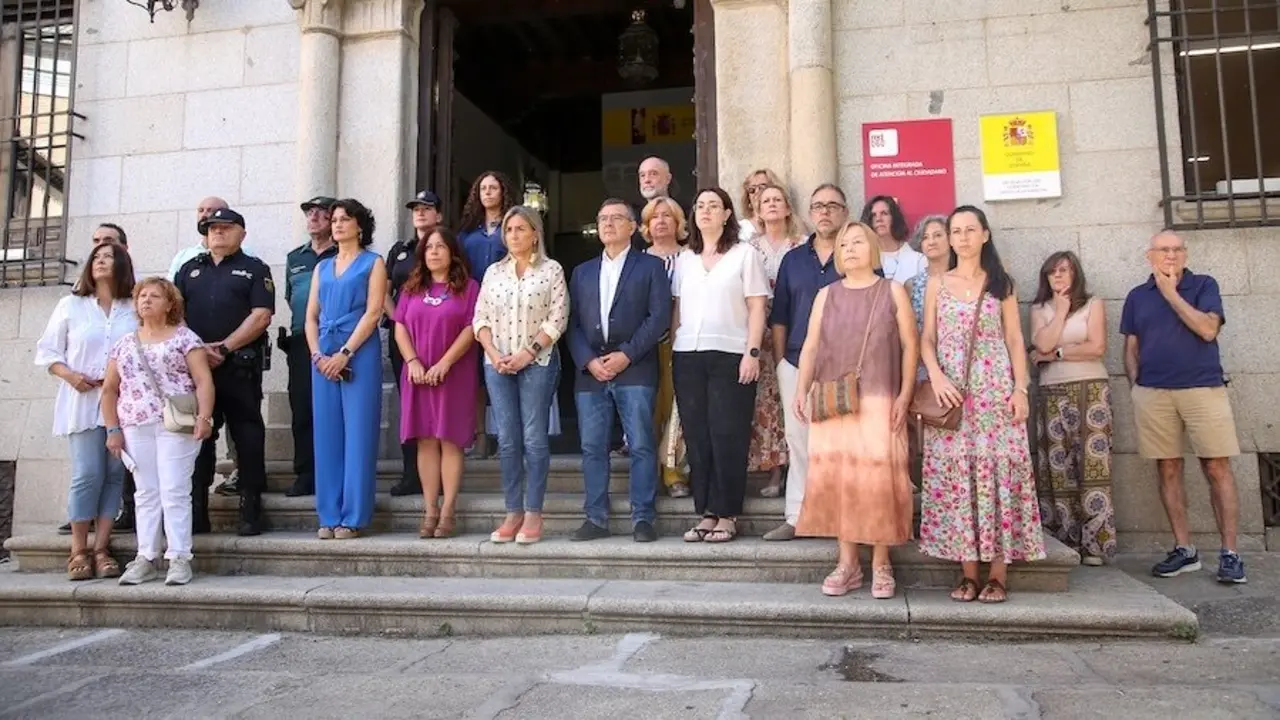 La delegación del Gobierno en Castilla-La Mancha ha guardado un minuto de silencio y condenado el nuevo asesinato machista de una mujer en la provincia de Badajoz