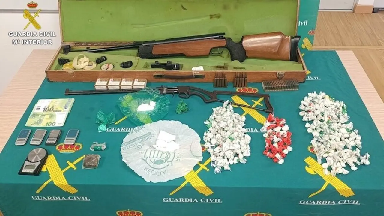 Desmantelado un punto de venta de cocaína con dos detenidos en Villanueva de la Torre (Guadalajara)