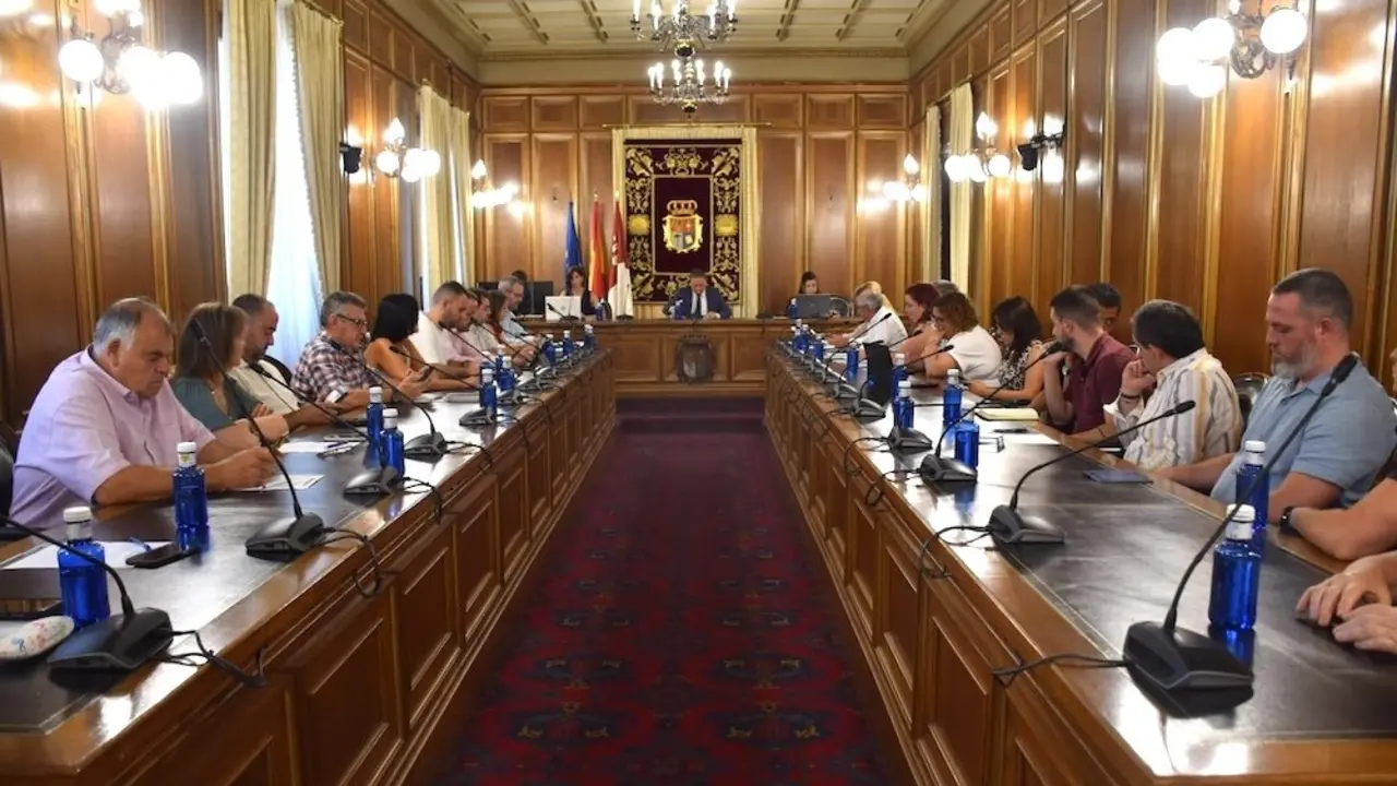 En la imagen un instante del pleno de la Diputación de Cuenca celebrado este jueves en el Palacio Provincial