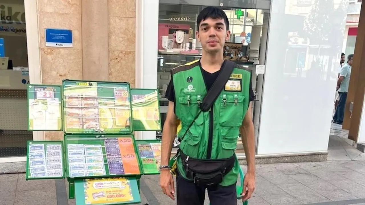 El vendedor de la ONCE Miguel Vigara Guijarro reparte 400.000 euros en Alcázar de San Juan (Ciudad Real)