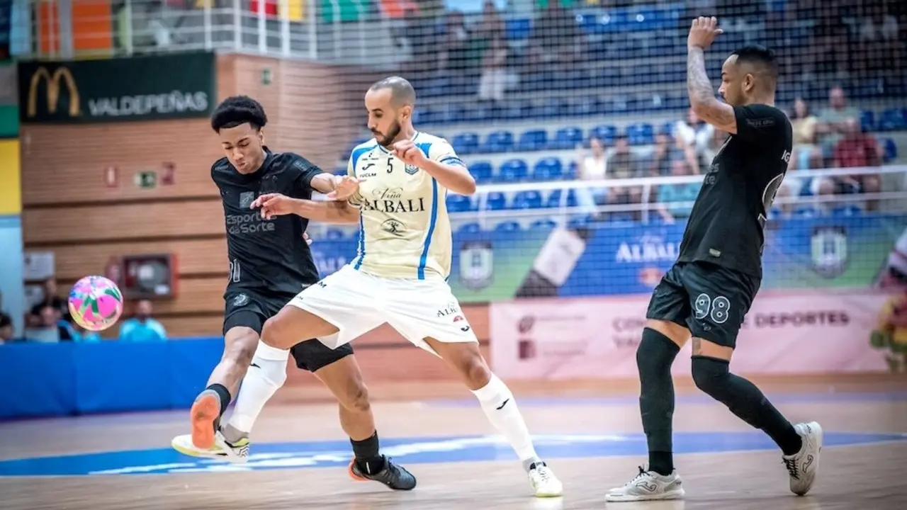 Viña Albali Valdepeñas cae en la final ante Corinthians en el Torneo Internacional