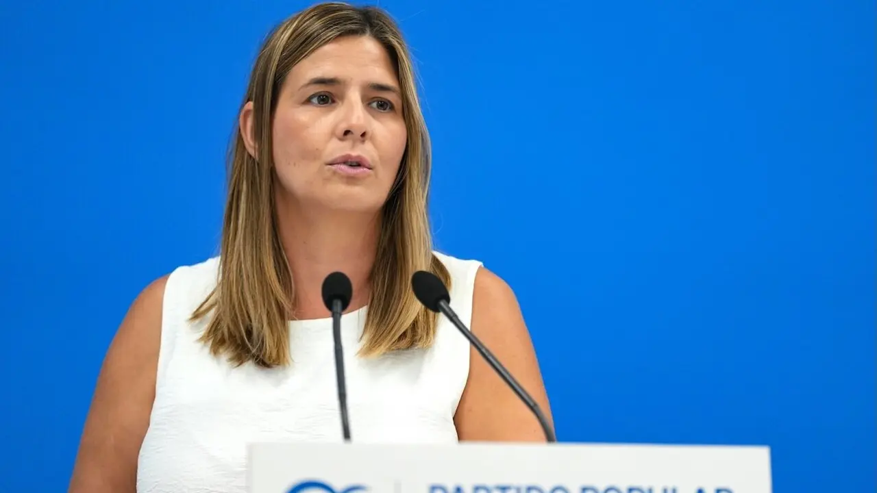 La secretaria general del PP de Castilla-La Mancha y diputada regional, Carolina Agudo, durante la rueda de prensa que ha ofrecido en la sede de los 'populares' en Toledo