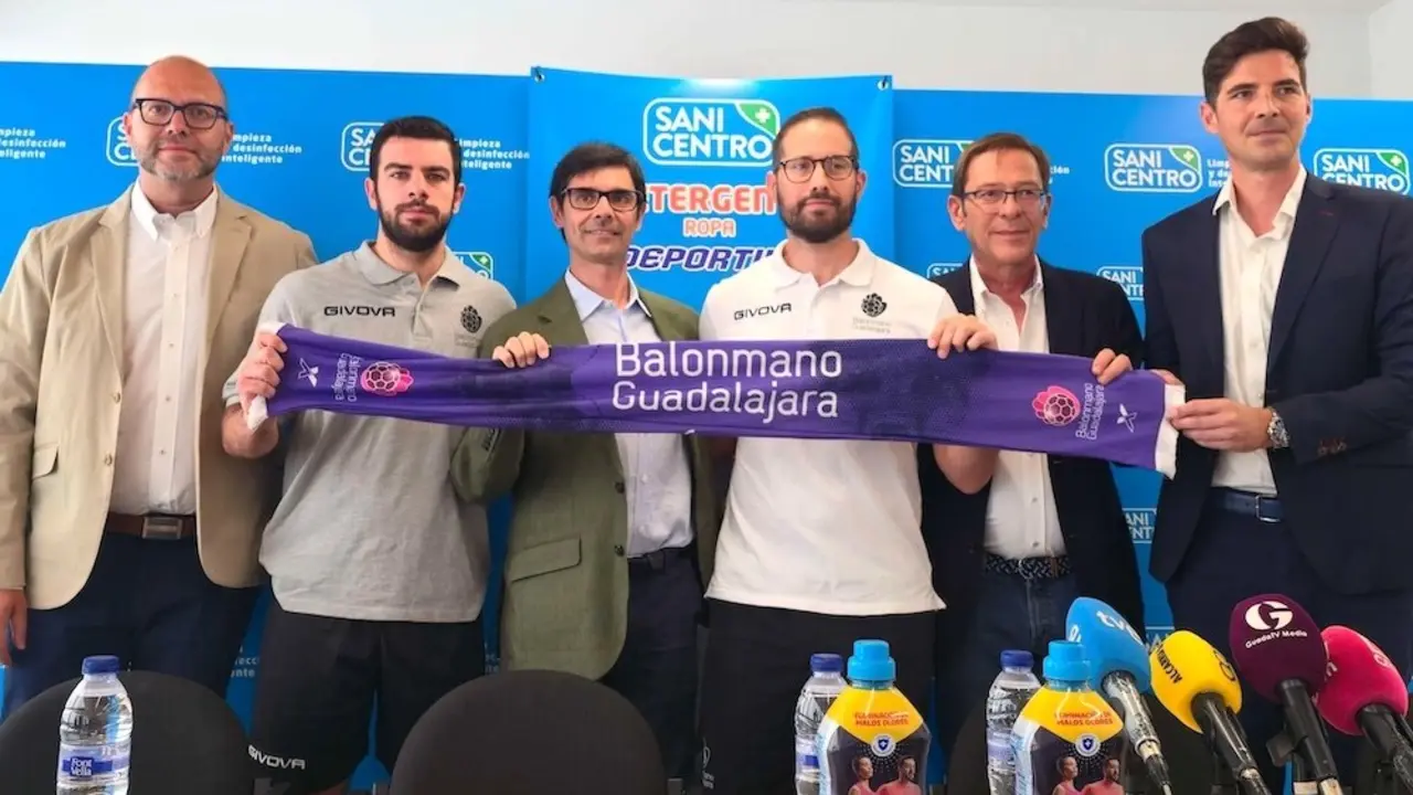 Sanicentro da nombre y fuerza al Balonmano Guadalajara en la nueva temporada - Fotografía: Farah Suárez