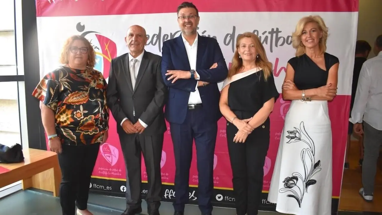 El consejero de Educación, Cultura y Deportes, Amador Pastor, ha asistido al XXVIII Día Institucional del Fútbol de Castilla-La Mancha