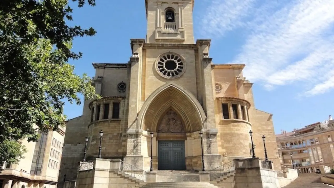 Ayuntamiento, Diócesis e Iberdrola iluminarán el exterior de la Catedral de Albacete