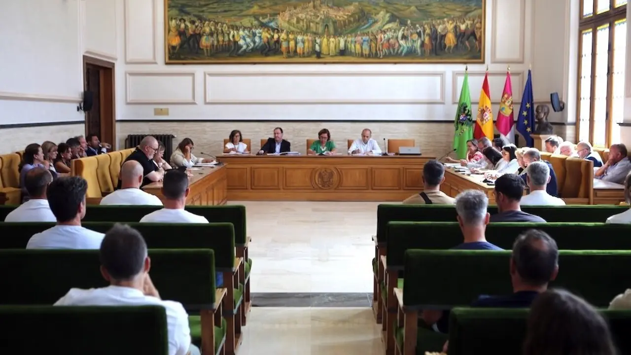 En la imagen un instante del Pleno de la Diputación de Toledo celebrado este viernes en el Palacio Provincial