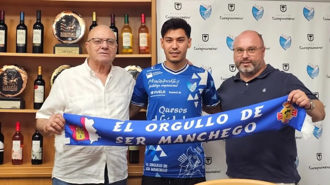 El Quesos El Hidalgo Manzanares presenta al ala diestro afgano Mehran Gholami