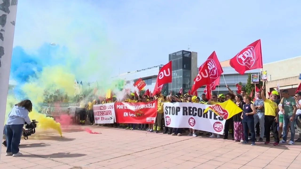 Sindicatos reclaman revertir la "precariedad laboral" de los bomberos forestales de Castilla-La Mancha