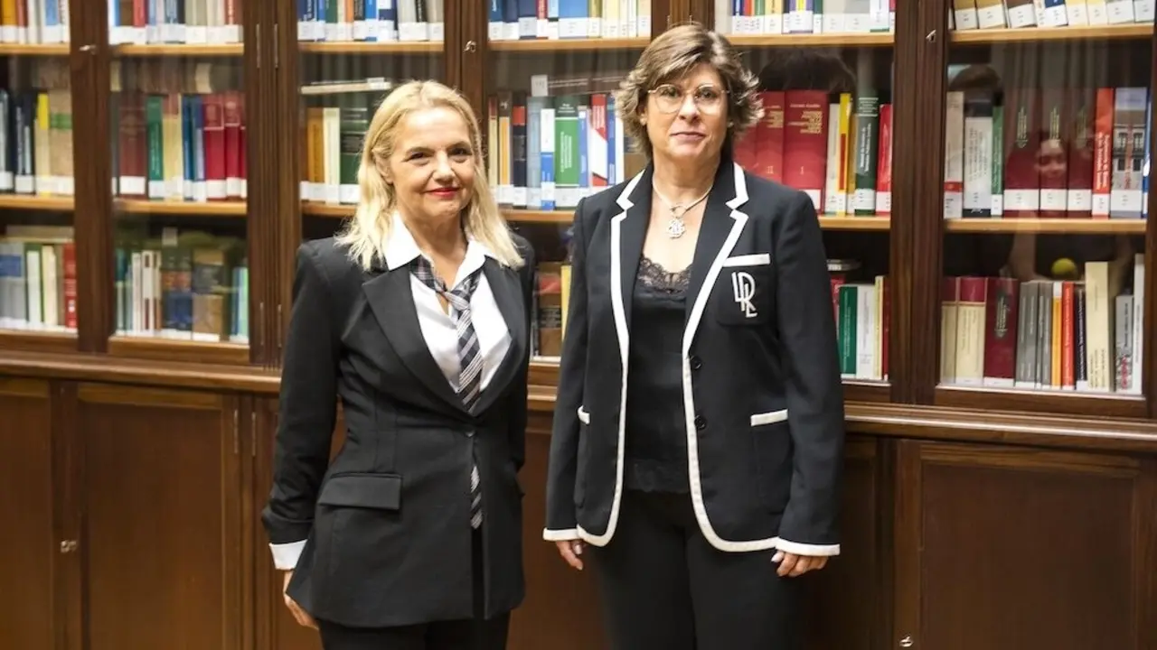 La magistrada María Rosario Sánchez Chacón (derecha) toma posesión como nueva presidenta de la Audiencia Provincial de Albacete - EP/Víctor Fernández