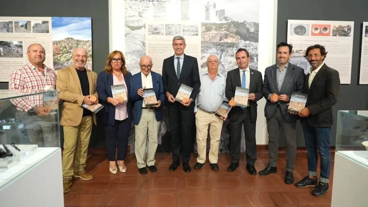 Una exposición en Toledo reúne setenta piezas del yacimiento de Ciudad de Vascos