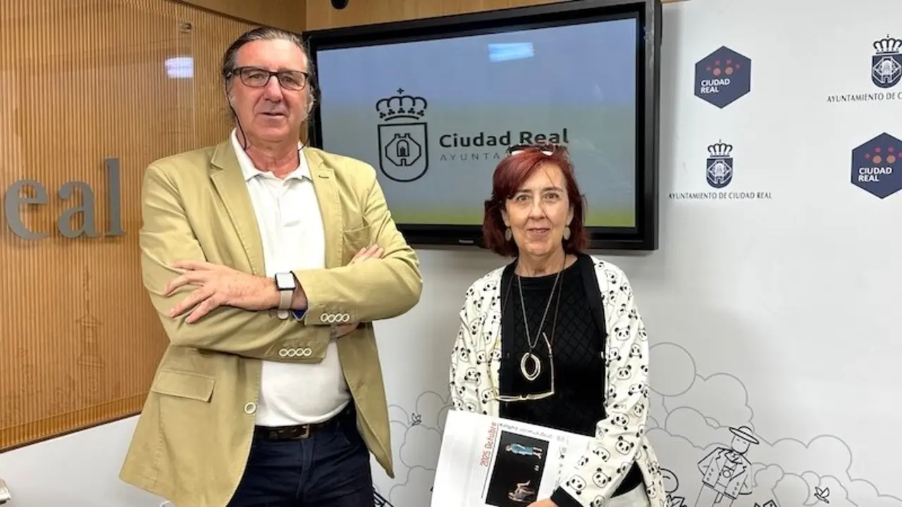 El concejal de Cultura del Ayuntamiento de Ciudad Real, Pedro Lozano, ha presentado la agenda cultural de octubre