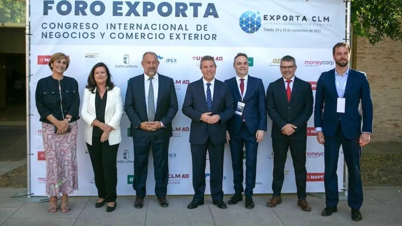 El presidente de Castilla-La Mancha, Emiliano García-Page, ha inaugurado en Toledo el Congreso Internacional de Negocios y Comercio Exterior ´Foro Exporta´