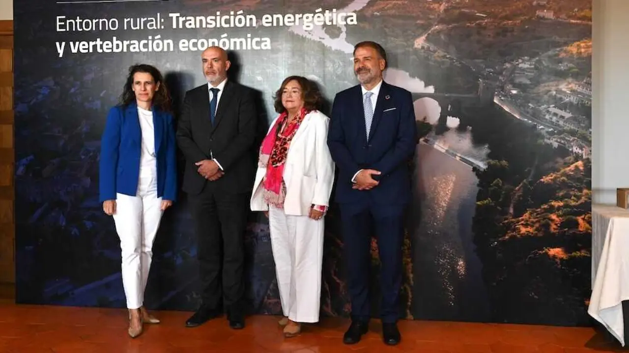 Toledo ha acogido la jornada “Entorno rural: Transición energética y vertebración económica”, organizada por la Asociación de Empresas de Energía Eléctrica (Aelec) y la Confederación Regional de Empresarios de Castilla-La Mancha (CECAM)
