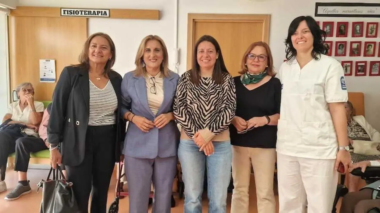 La consejera de Bienestar Social de Castilla-La Mancha, Bárbara García Torijano, ha participado en la celebración del 15º aniversario del Centro de Día de El Casar (Guadalajara)