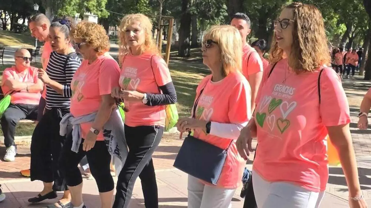 La consejera de Igualdad, Sara Simón, durante la XI Carrera contra el Cáncer de Guadalajara, organizada por la Asociación Española contra el Cáncer, este sábado