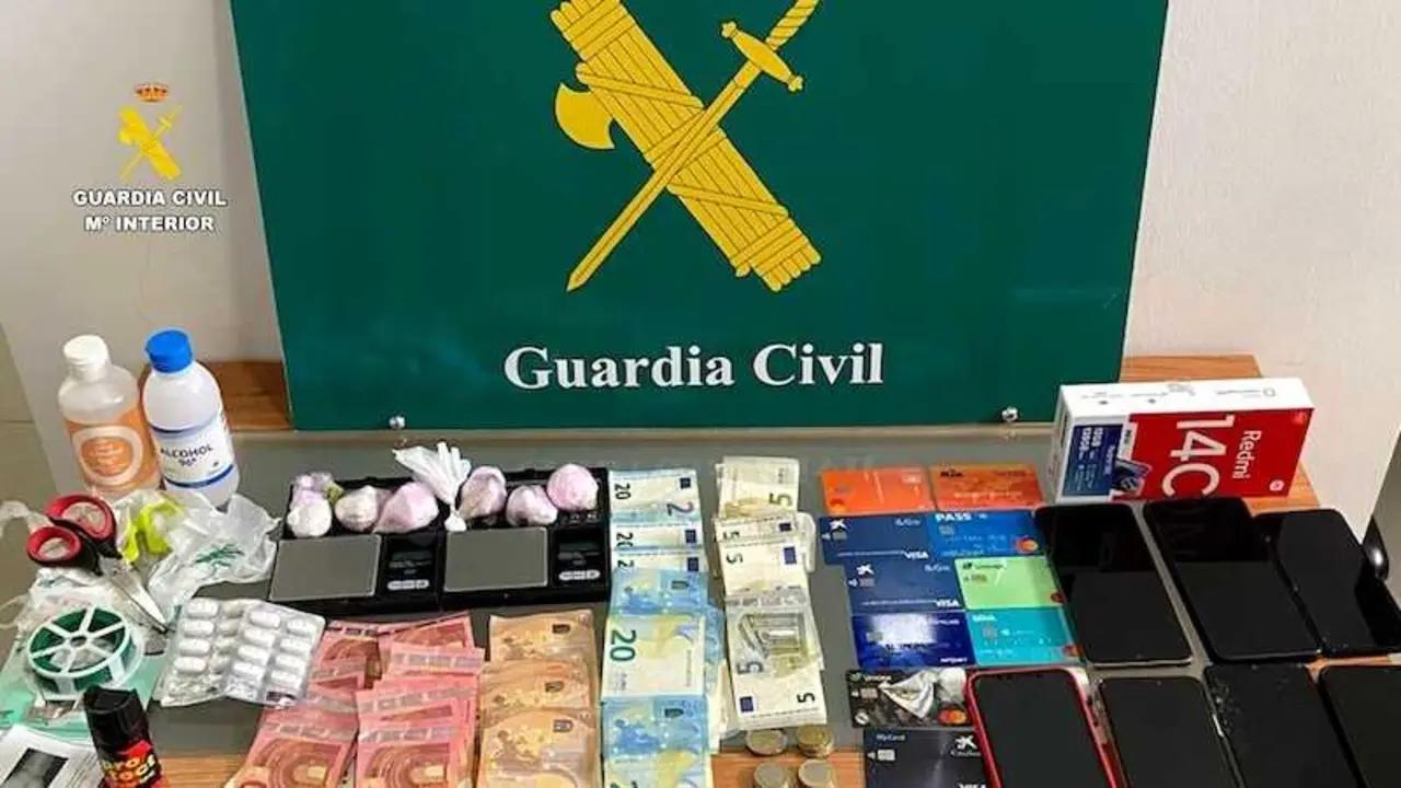 Desmantelan un punto de venta de drogas en una vivienda de Bargas (Toledo) con dos detenidos