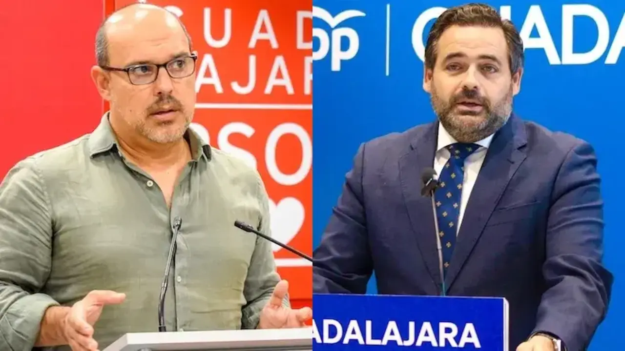 El secretario general del PSOE en Guadalajara, Pablo Bellido, y el presidente del PP de Castilla-La Mancha, Paco Núñez, este jueves en sendas ruedas de prensa